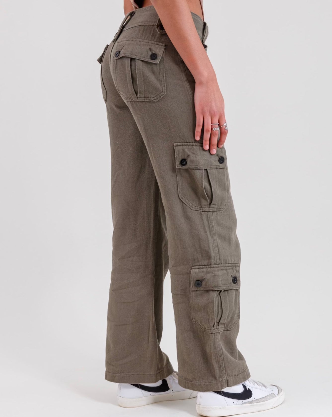 Side of Solana Cargo Pants